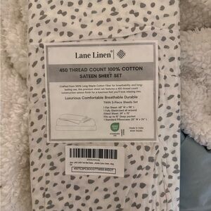 NWT white with gray polka dots 100% Cotton  Sateen Sheet Set